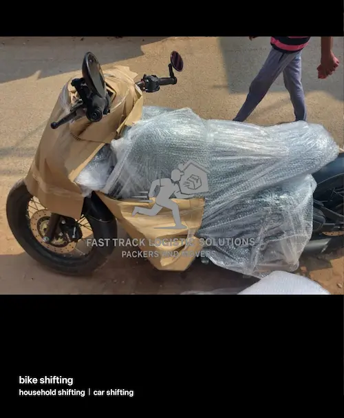 Premium sports motorcycle secure loading in Atladara